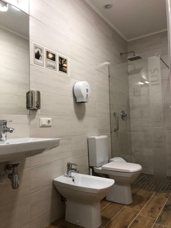 Hotel Bonus Kolomiya Buitenkant foto