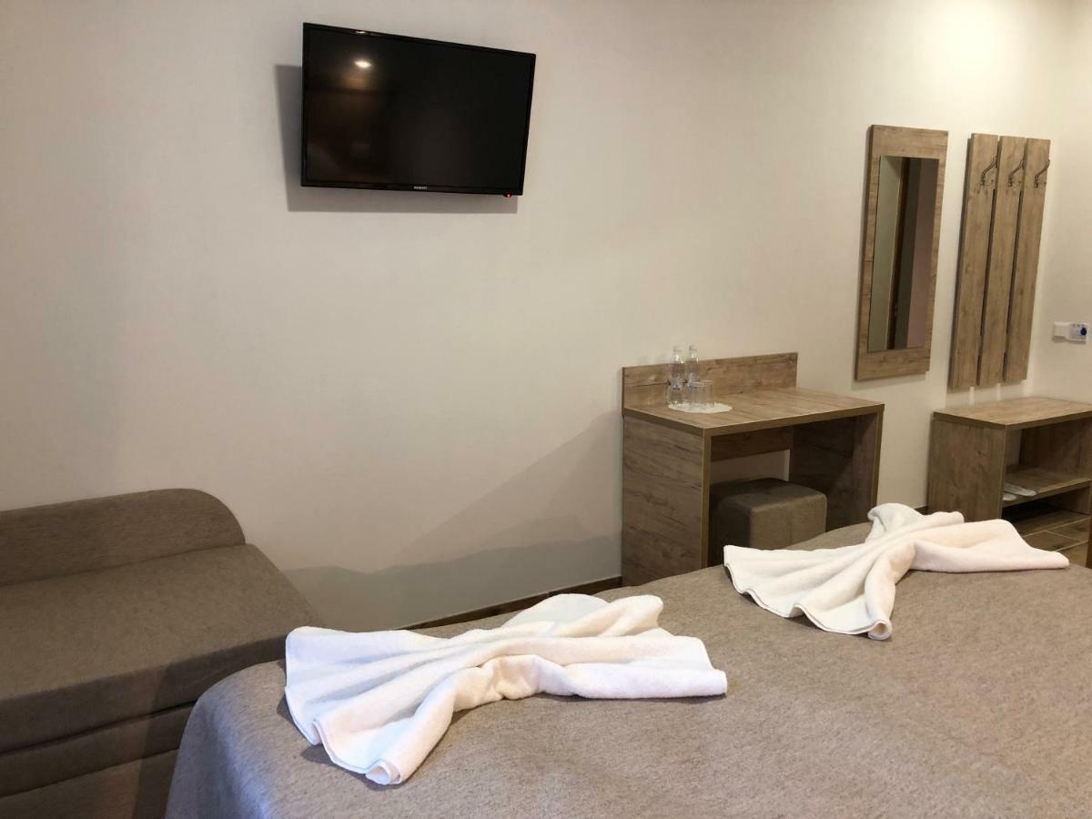 Hotel Bonus Kolomiya Buitenkant foto